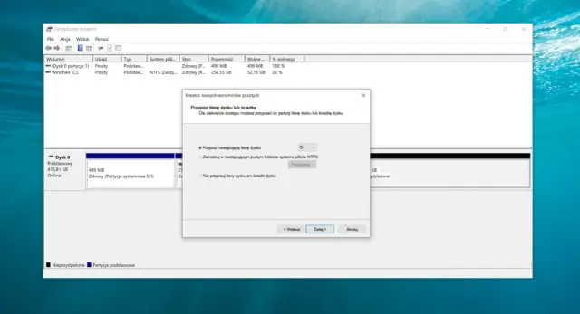 Kreator w Zarządzaniu dyskami w Windows 11 pozwala przypisać literę dysku, ułatwiając zarządzanie partycjami.