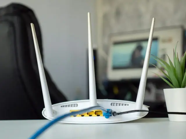Wzmacniacz Wi-Fi - Jak podłączyć i ustawić poprawnie?