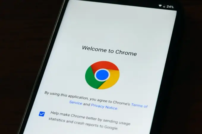 Aktualizacja Chrome na komputerze i telefonie - co zrobić, gdy utknie?